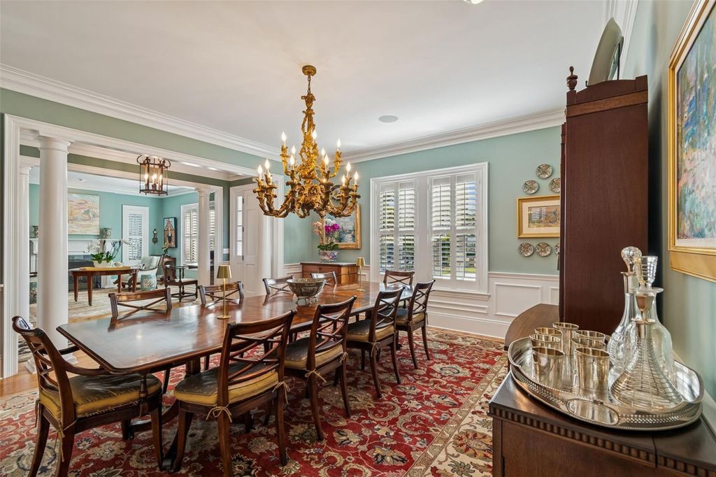 Image 13 of property listing at 4909 W SPRING LAKE DRIVE, Tampa, FL 33629