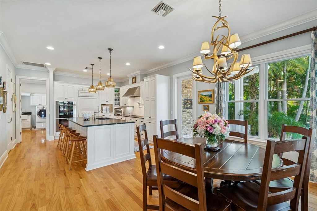 Image 19 of property listing at 4909 W SPRING LAKE DRIVE, Tampa, FL 33629