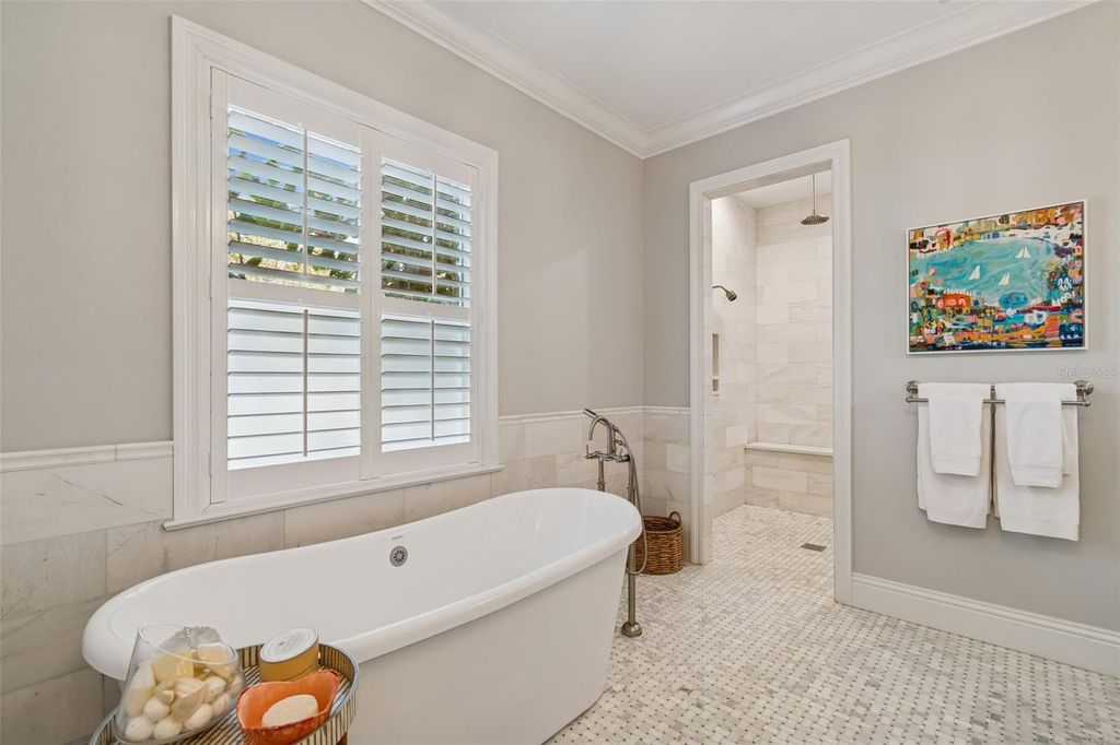 Image 47 of property listing at 4909 W SPRING LAKE DRIVE, Tampa, FL 33629