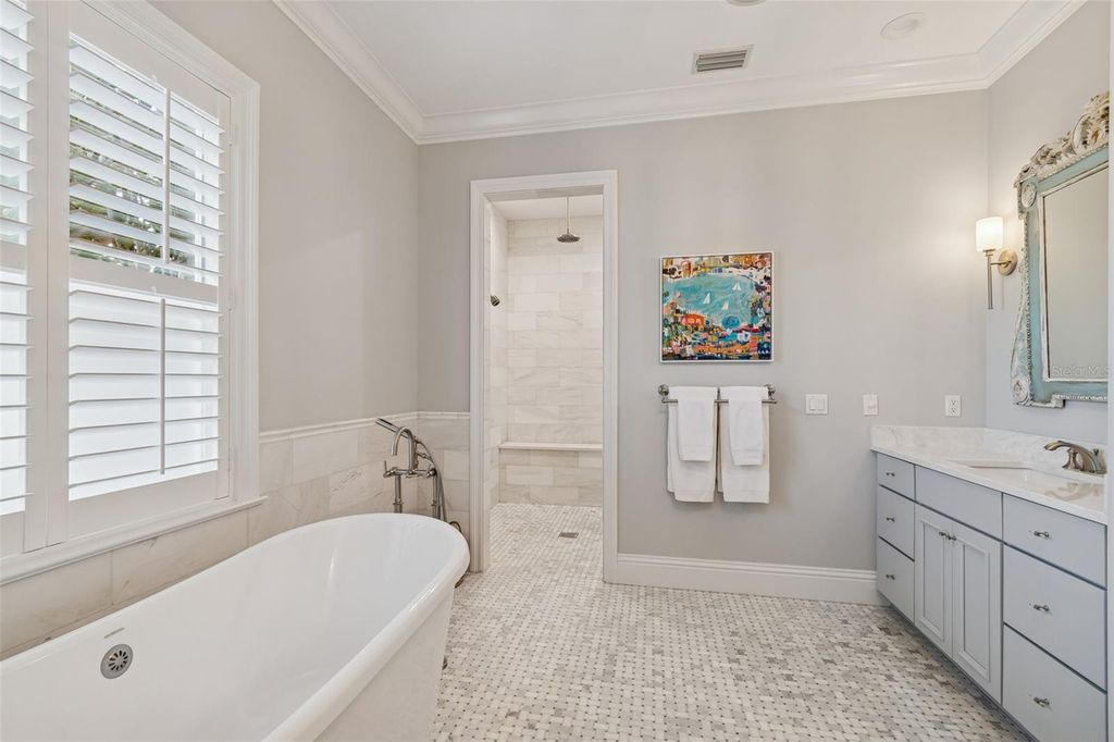 Image 49 of property listing at 4909 W SPRING LAKE DRIVE, Tampa, FL 33629