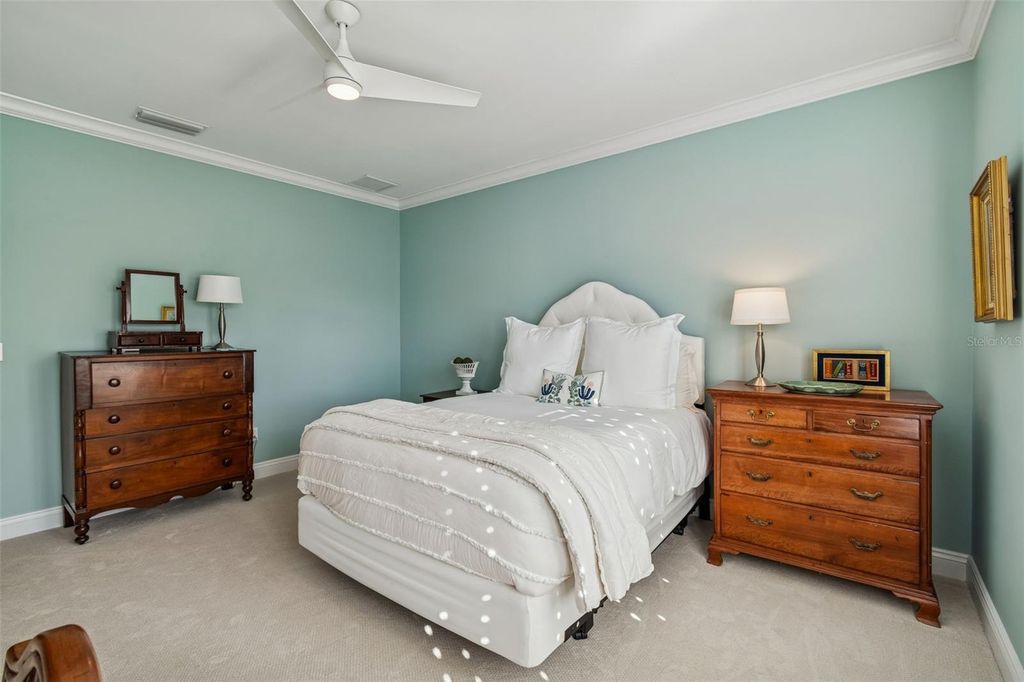 Image 57 of property listing at 4909 W SPRING LAKE DRIVE, Tampa, FL 33629