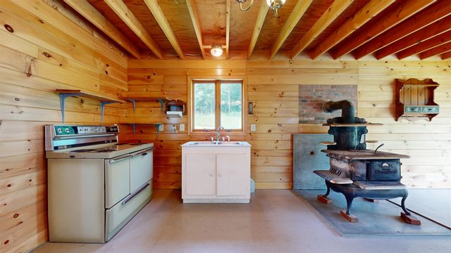 820 Texas Hill Road, Huntington, VT 05462