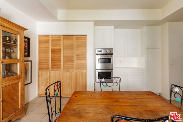 10336 Almayo Avenue 302, Los Angeles, CA 90064