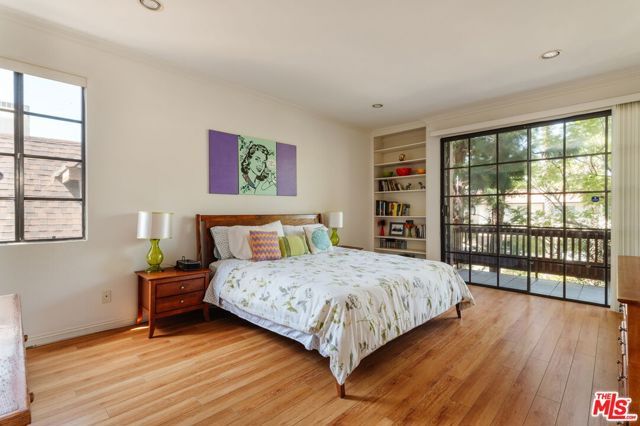 10336 Almayo Avenue 302, Los Angeles, CA 90064