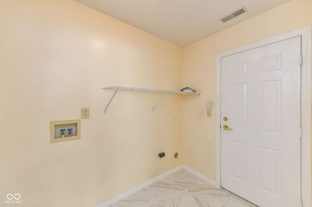 5831 Brobeck Lane, Indianapolis, IN 46254