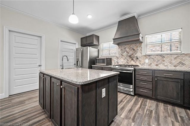 9223 RA Young Jr Drive, Fort Smith, AR 72916