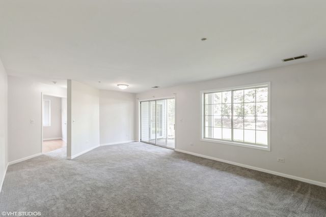 1412 W Crane Street 1, Arlington Heights, IL 60004