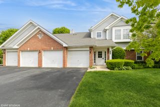 1412 W Crane Street 1, Arlington Heights, IL 60004
