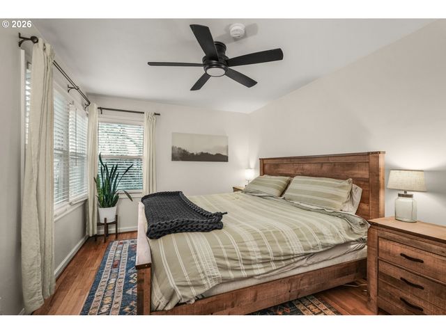 5921 Sw 45TH Ave, Portland, OR 97221