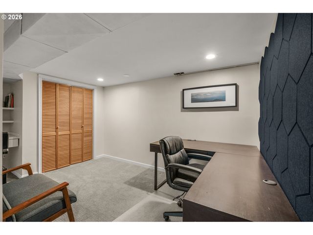 5921 Sw 45TH Ave, Portland, OR 97221