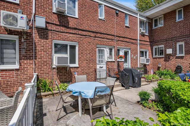 13-52 Bell Boulevard 215, Bayside, NY 11360
