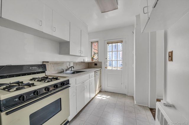13-52 Bell Boulevard 215, Bayside, NY 11360
