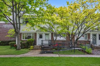 13-52 Bell Boulevard 215, Bayside, NY 11360