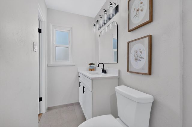 1305 Chama Street NE, Albuquerque, NM 87110