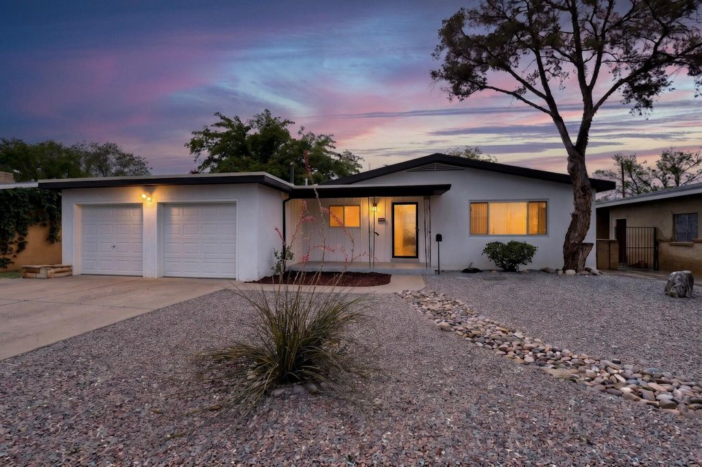 1305 Chama Street NE, Albuquerque, NM 87110