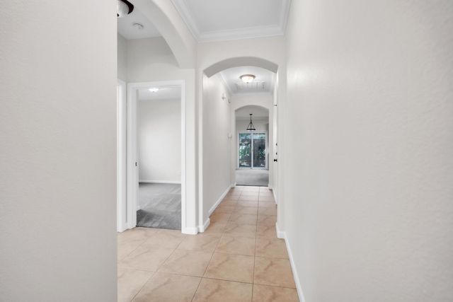 1650 Grey Bunny Dr, Roseville, CA 95747