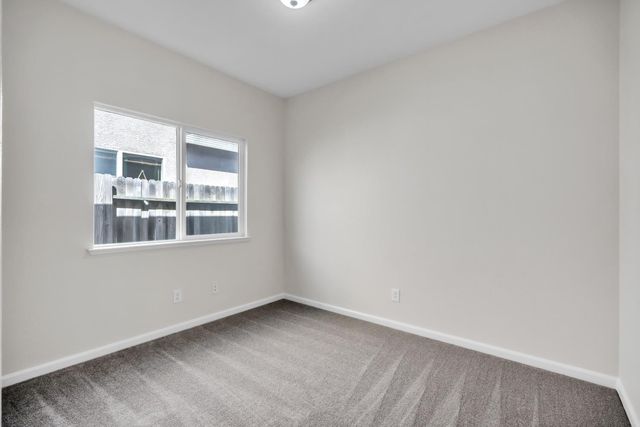 1650 Grey Bunny Dr, Roseville, CA 95747