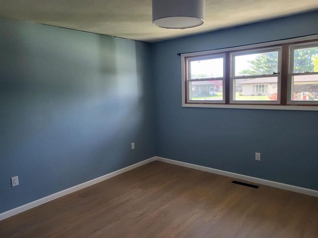 223 E Wisconsin Avenue, Monticello, WI 53570