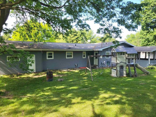 223 E Wisconsin Avenue, Monticello, WI 53570