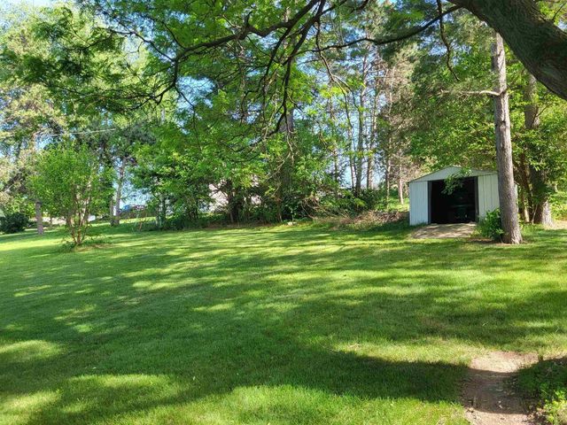 223 E Wisconsin Avenue, Monticello, WI 53570