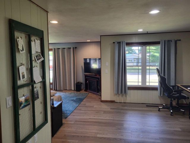 223 E Wisconsin Avenue, Monticello, WI 53570