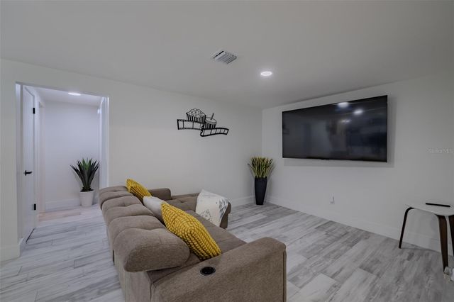 23700 LAKE HILLS DRIVE, Lutz, FL 33559