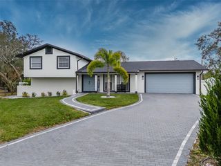 23700 LAKE HILLS DRIVE, Lutz, FL 33559
