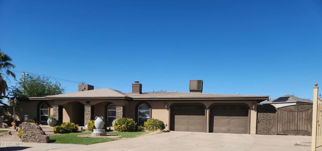 14800 KINGSTON DR Road, Horizon City, TX 79928