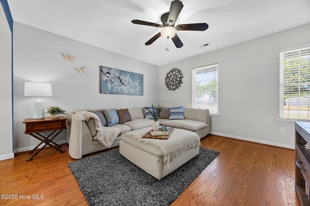 10023 Winding Branches Drive SE, Belville, NC 28451