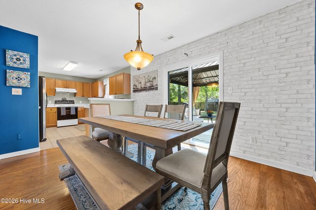 10023 Winding Branches Drive SE, Belville, NC 28451