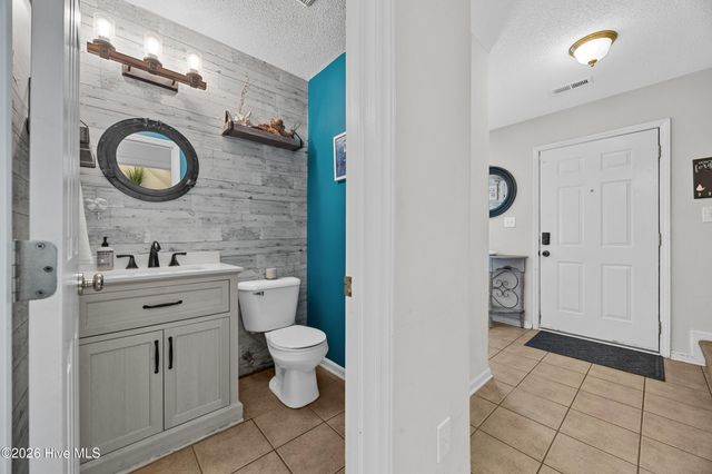 10023 Winding Branches Drive SE, Belville, NC 28451