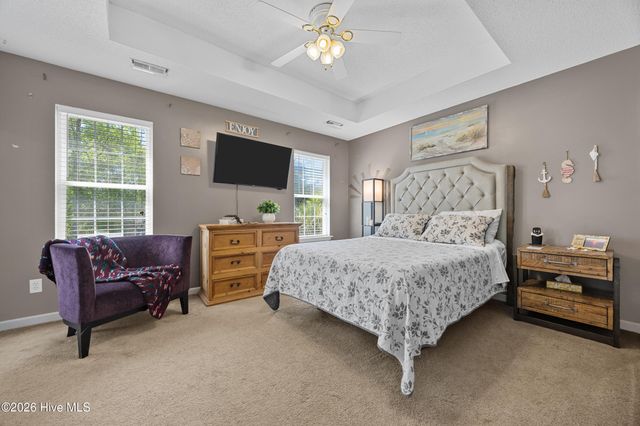 10023 Winding Branches Drive SE, Belville, NC 28451