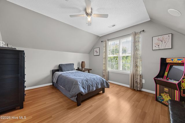 10023 Winding Branches Drive SE, Belville, NC 28451