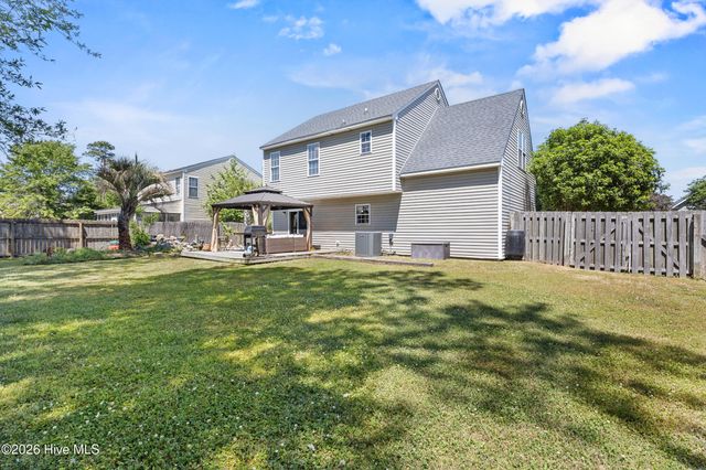 10023 Winding Branches Drive SE, Belville, NC 28451