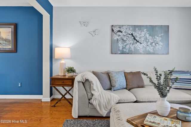 10023 Winding Branches Drive SE, Belville, NC 28451