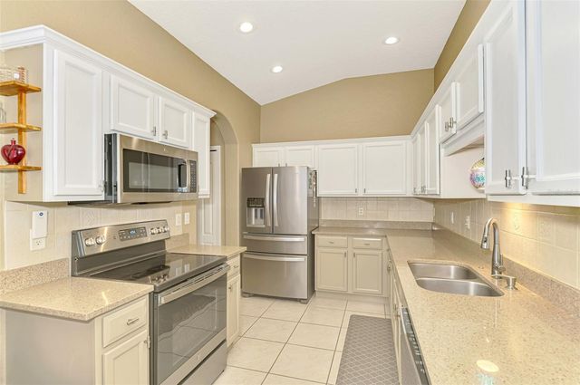 1771 FOUNTAIN VIEW CIRCLE, Venice, FL 34292