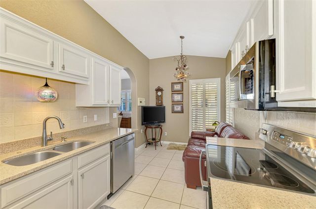 1771 FOUNTAIN VIEW CIRCLE, Venice, FL 34292