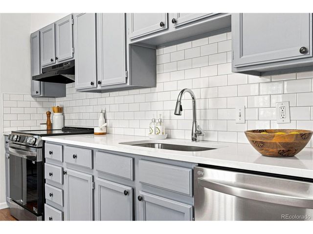 9231 Clayton St, Thornton, CO 80229