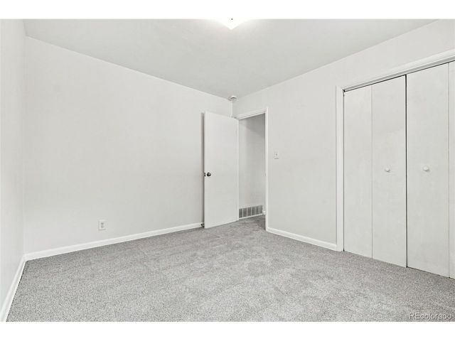 9231 Clayton St, Thornton, CO 80229