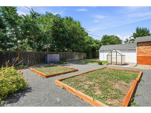 9231 Clayton St, Thornton, CO 80229
