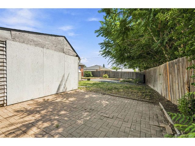 9231 Clayton St, Thornton, CO 80229