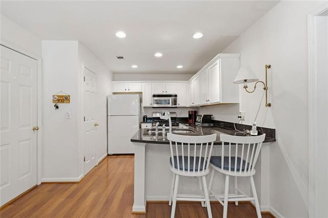 239 Park Place, Woodstock, GA 30189
