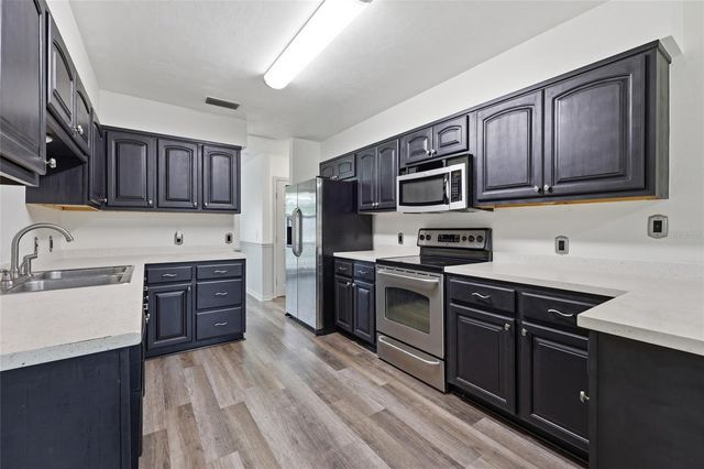 25103 NW 8TH AVENUE, Newberry, FL 32669