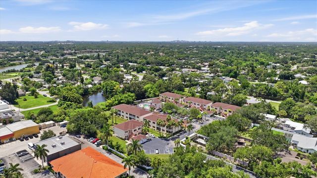 3958 MEDITERRANEA CIRCLE 411, Sarasota, FL 34233