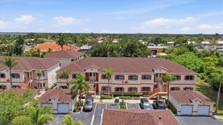 3958 MEDITERRANEA CIRCLE 411, Sarasota, FL 34233