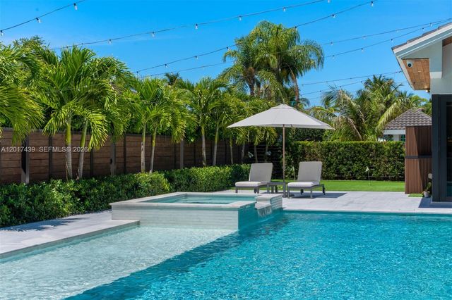 10040 SW 124th St, Miami, FL 33176