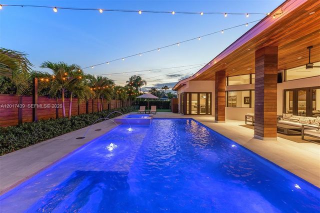 10040 SW 124th St, Miami, FL 33176