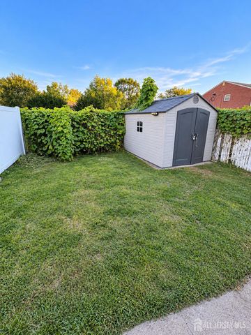 521 E 2nd Street E, Bound Brook, NJ 8805