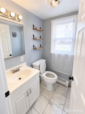 521 E 2nd Street E, Bound Brook, NJ 8805