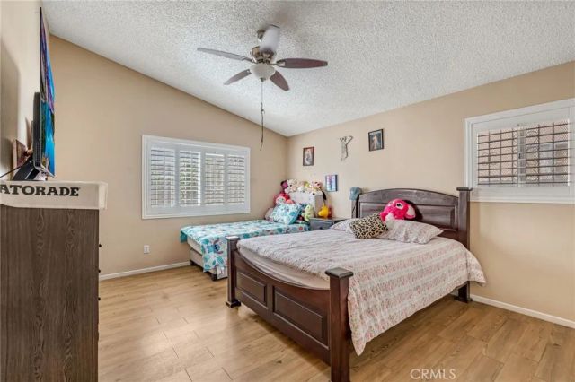 569 Award Drive, Colton, CA 92324